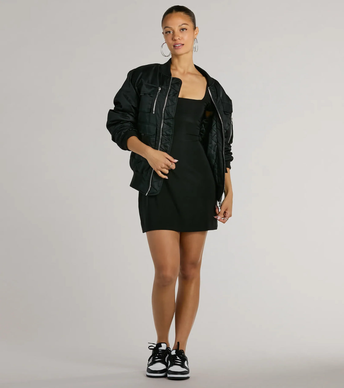 Vestido mini de corte A con lazo en la espalda, imprescindible - Imagen 2